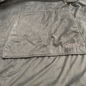 Comfy, Blanket/hoodie